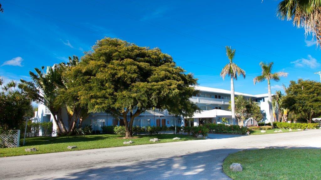 Flamingo Bay Hotel & Marina Freeport Exterior photo