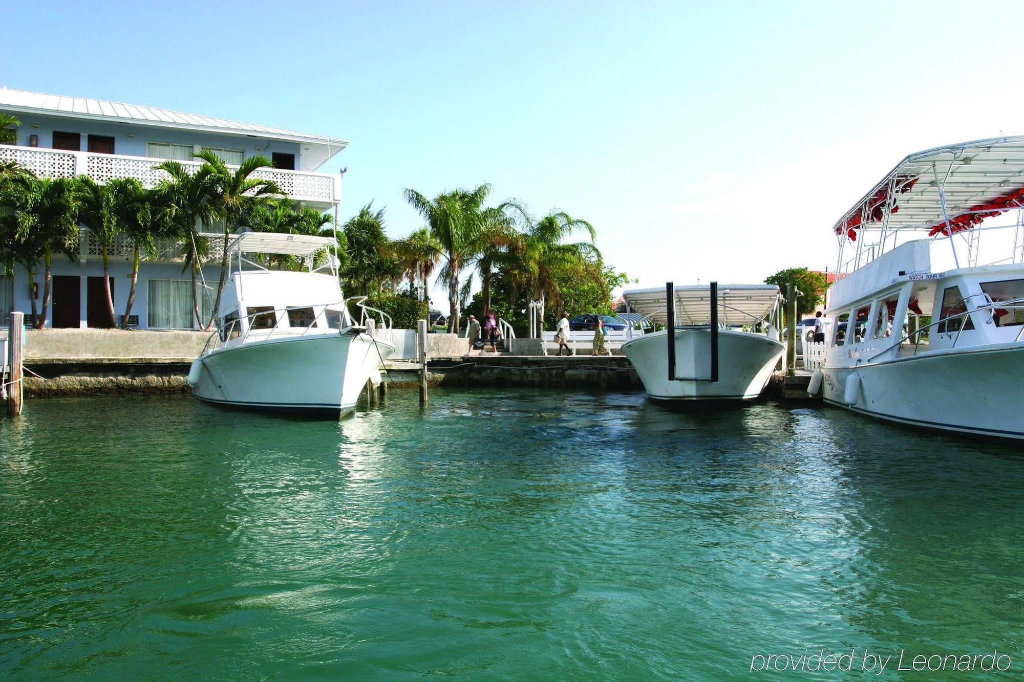 Flamingo Bay Hotel & Marina Freeport Exterior photo