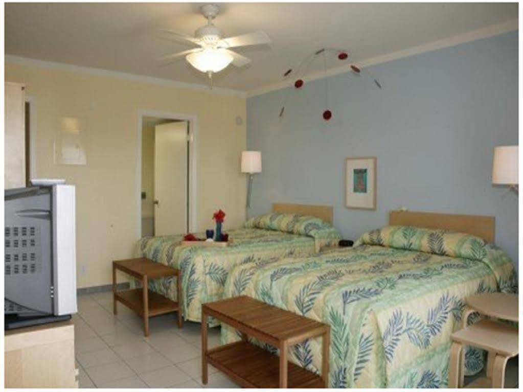 Flamingo Bay Hotel & Marina Freeport Room photo